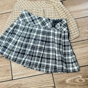 Sara Kids Plaid Skirt with Buckle - Black and White
